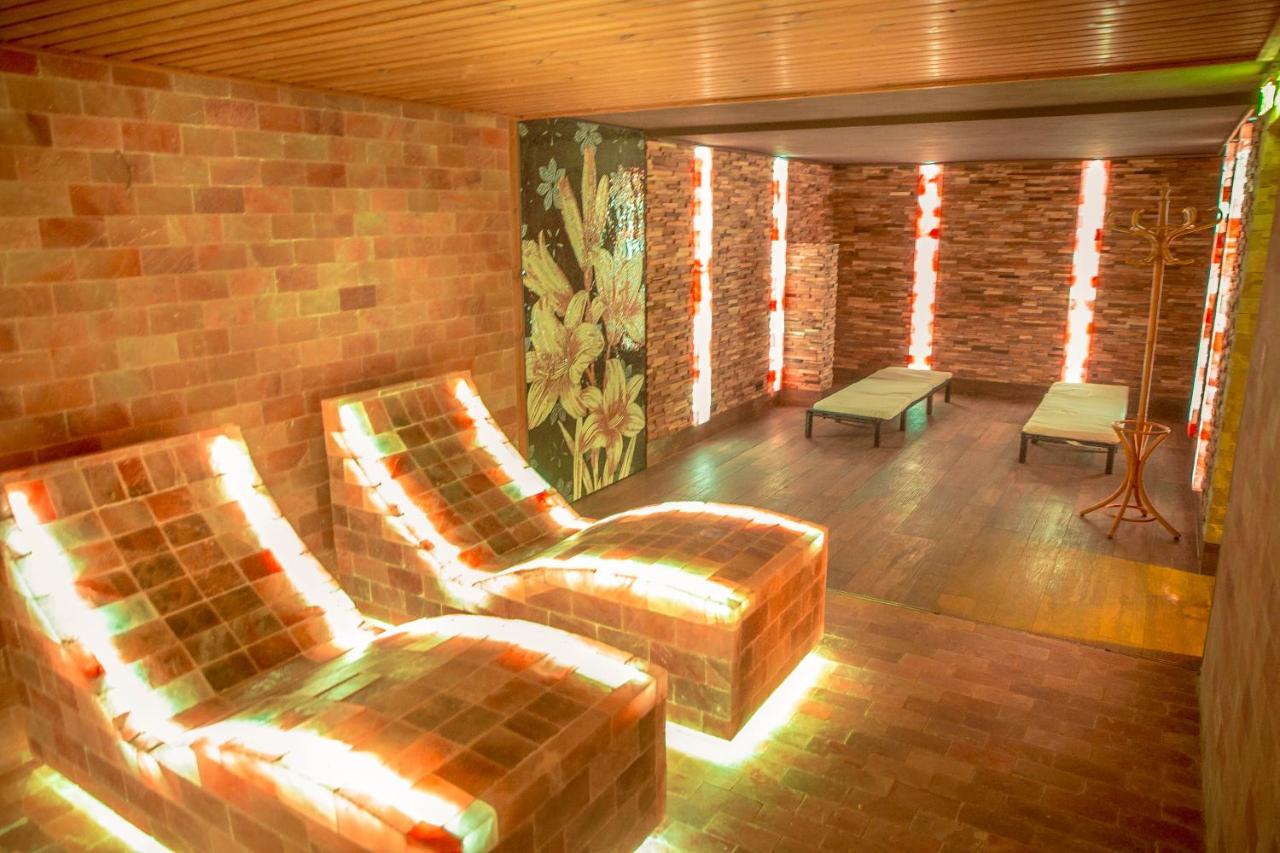 Wellness Hotel Astra Špindlerŭv Mlýn Екстериор снимка