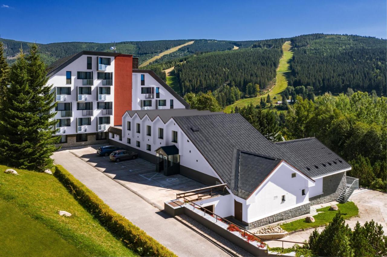 Wellness Hotel Astra Špindlerŭv Mlýn Екстериор снимка